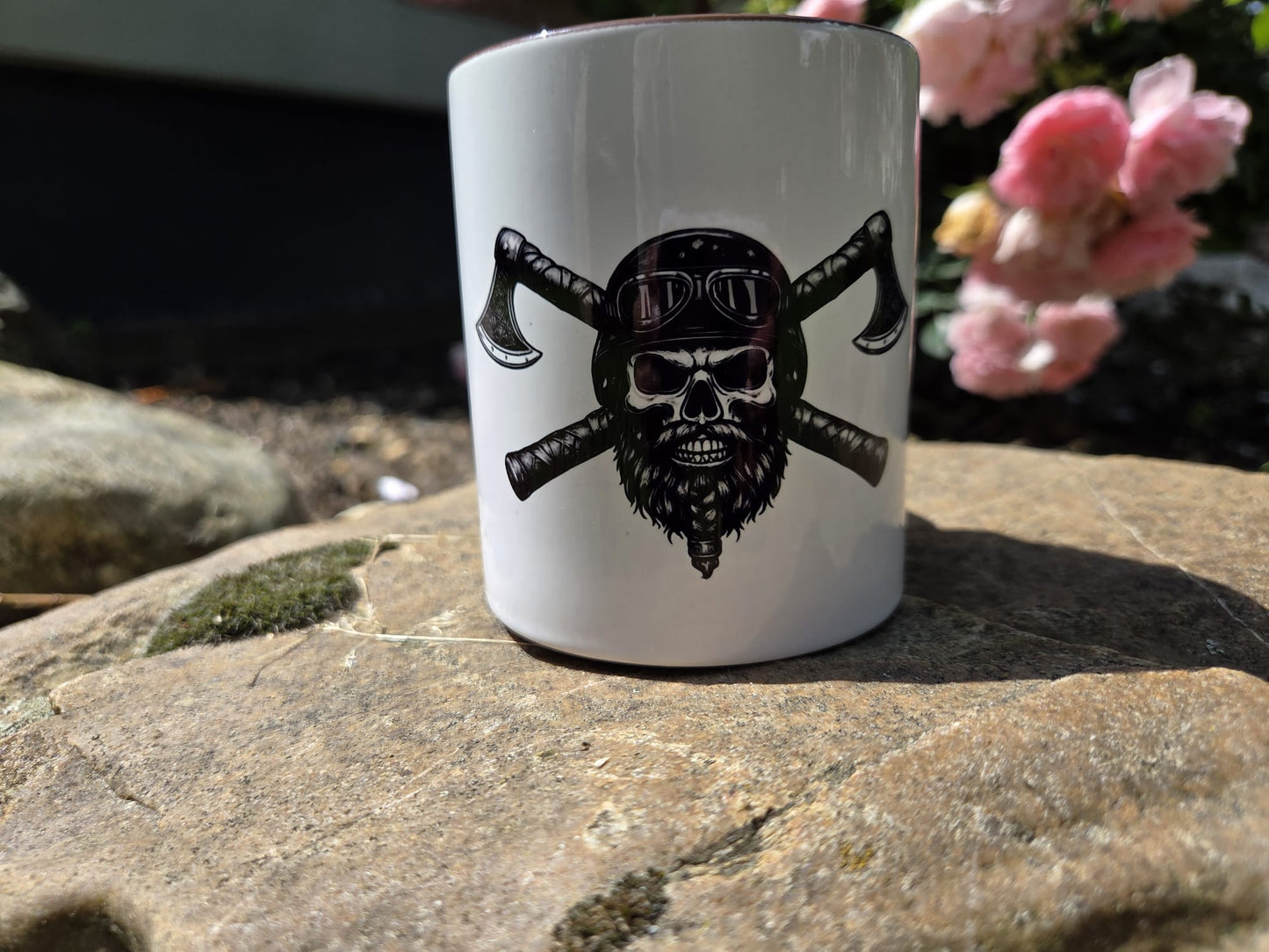 Biker Skull Tasse – Cross Axes Rider | Motorrad & Viking Style 330ml