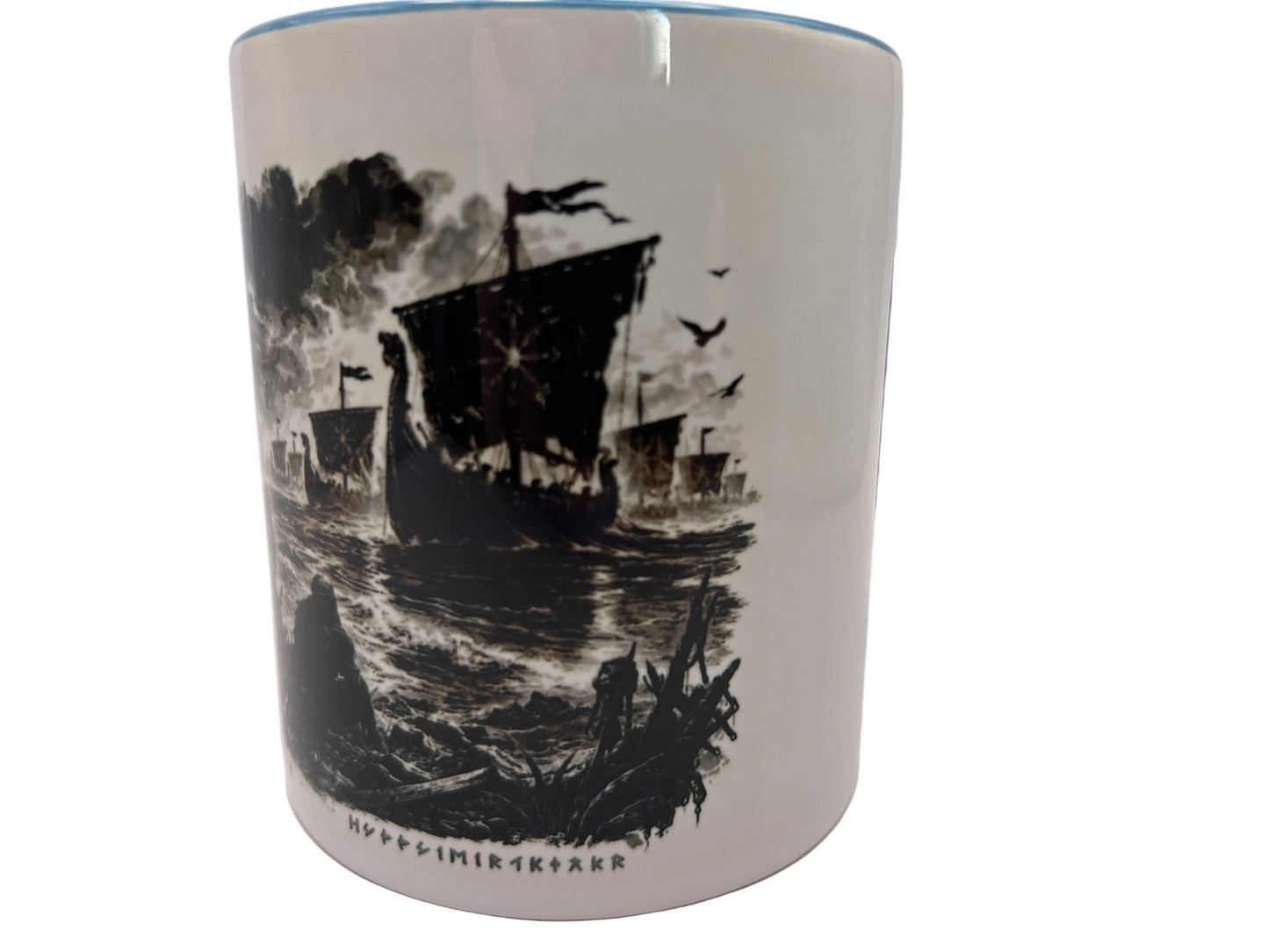 Wikinger Tasse – Drachenboote & Nordische Küste | 330 ml Keramiktasse | Dark Fantasy Design